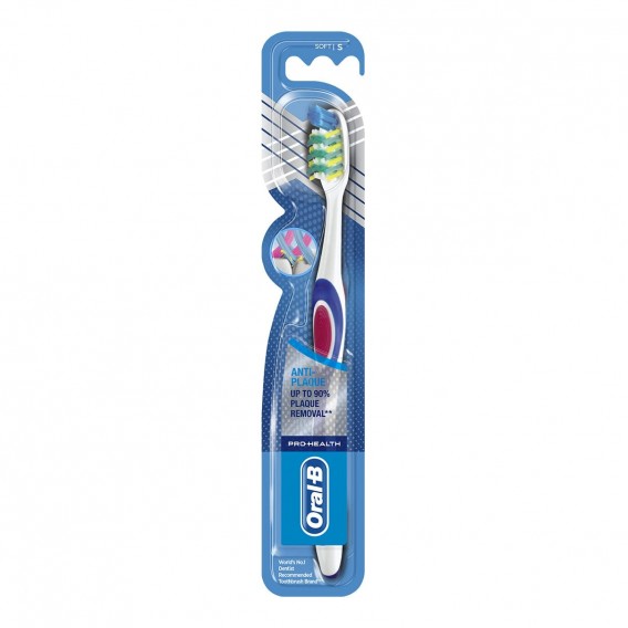 Oral-B Crisscross Anti Plaque Medium Toothbrush 